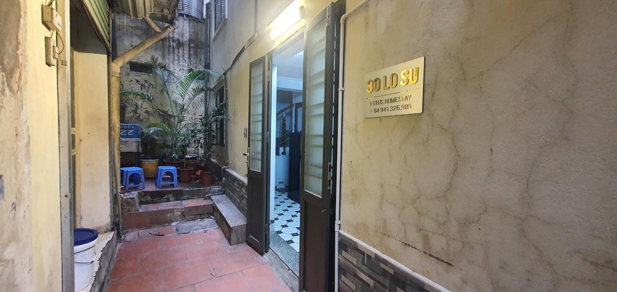 Lotus Homestay - Homestay In Old Quarter At Alley 30 Lo Su, Hoan Kiem, Hanoi, Vietnam — Photos 2